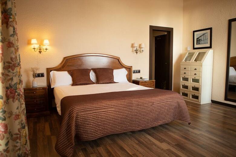 Hotel Roger De Flor Seleqtta