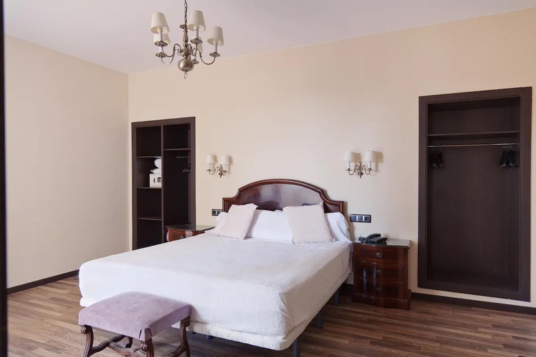 Hotel Roger De Flor Seleqtta