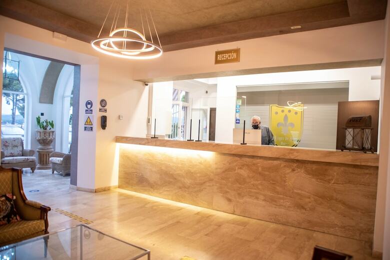 Hotel Roger De Flor Seleqtta