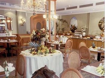 Hotel Riva Del Sole