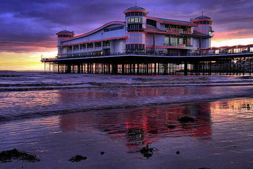 Commodore Hotel