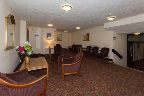 The Sandringham Hotel