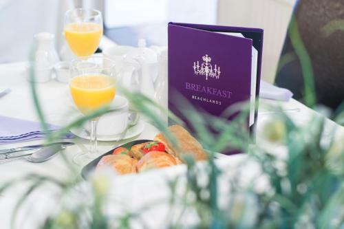 Beachlands Hotel