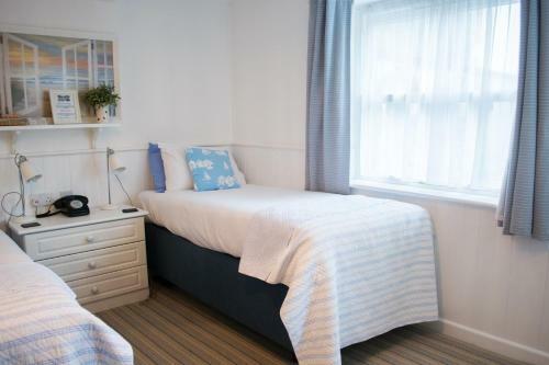 Beachlands Hotel