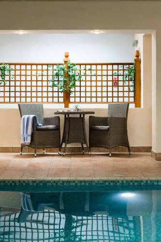 Beachlands Hotel