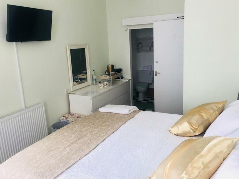 Hostal Highlea Guest House
