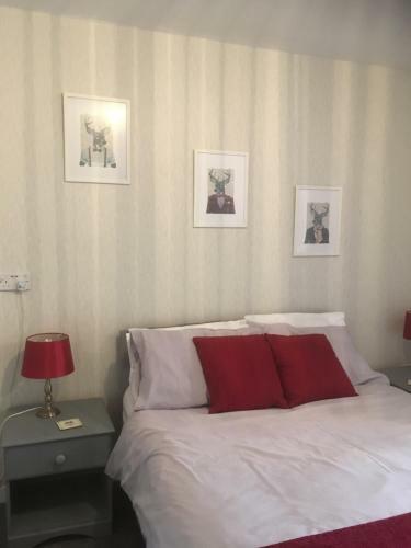 Hostal Lewinsdale Lodge