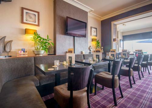 Smiths Hotel