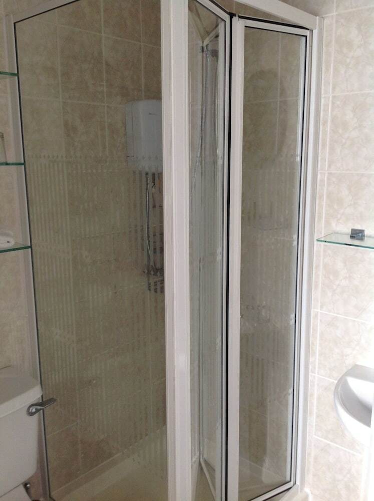 Hostal Oakover Guest House
