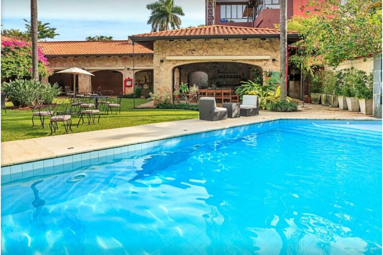 Las Lomas Casa Hotel