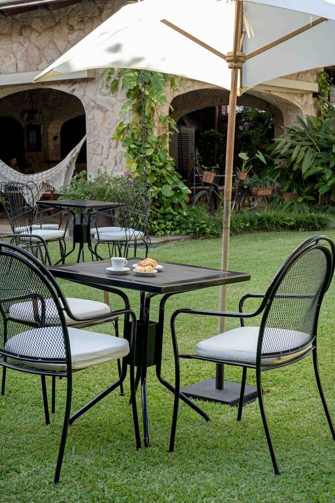 Las Lomas Casa Hotel