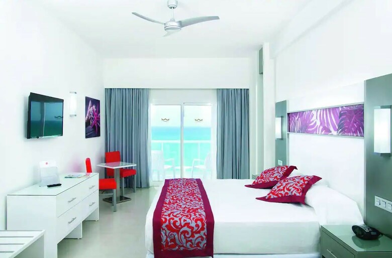 Hotel Riu Playa Blanca