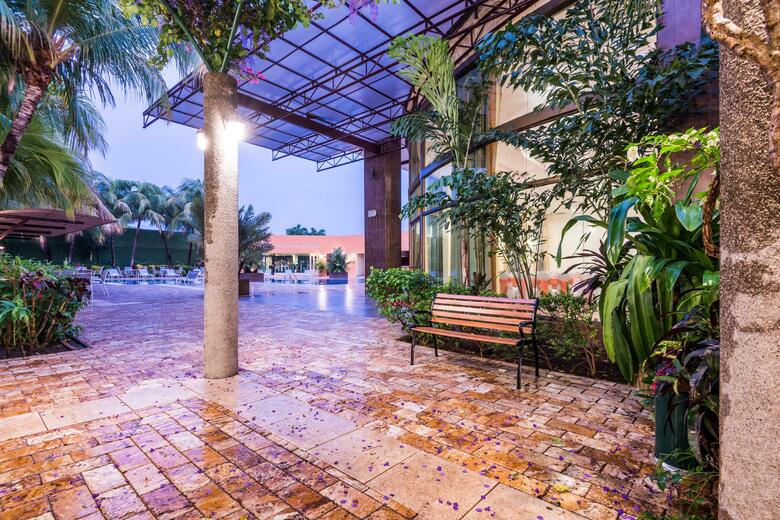 Hotel Holiday Inn Convention Center Managua
