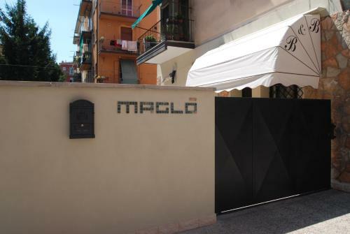 Hostal B&B Fiera Maglo'
