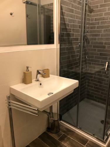 Hostal B&B Fiera Maglo'