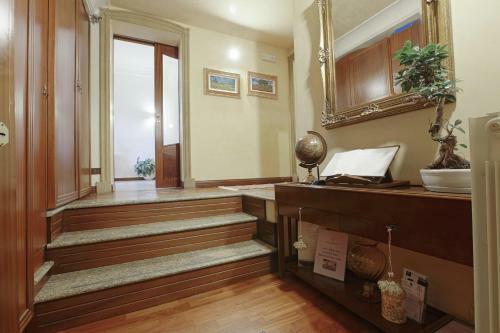 Hostal Lerux International