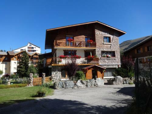 Hotel Le Chalet