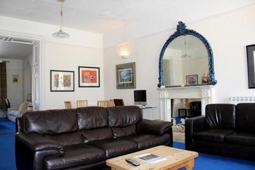 Abbey Court Hotel
