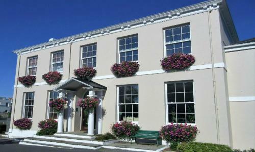 The Albany Apartments