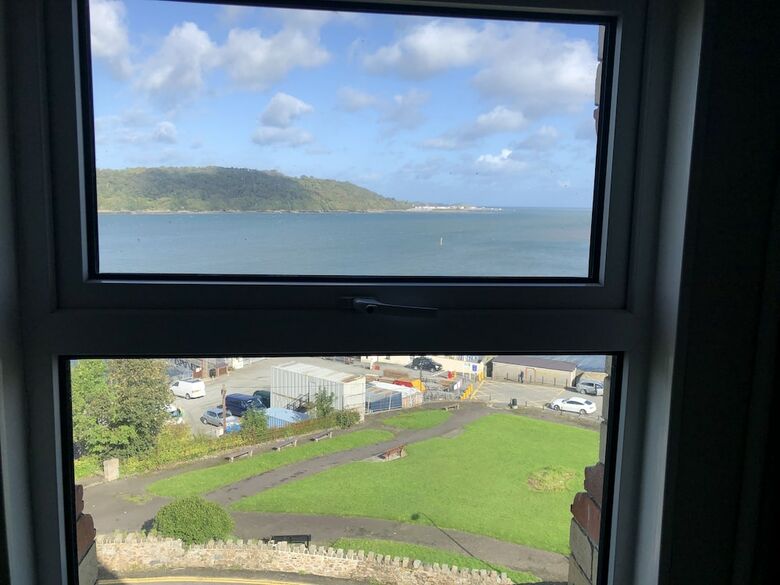 Hostal Eryl Mor Hotel