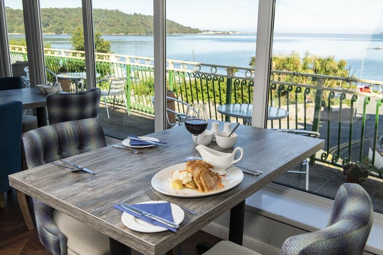 Hostal Eryl Mor Hotel