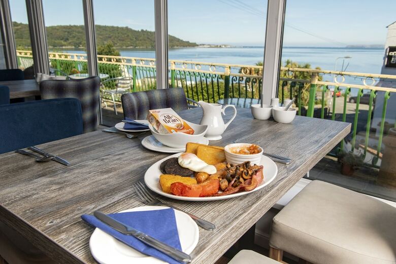 Hostal Eryl Mor Hotel