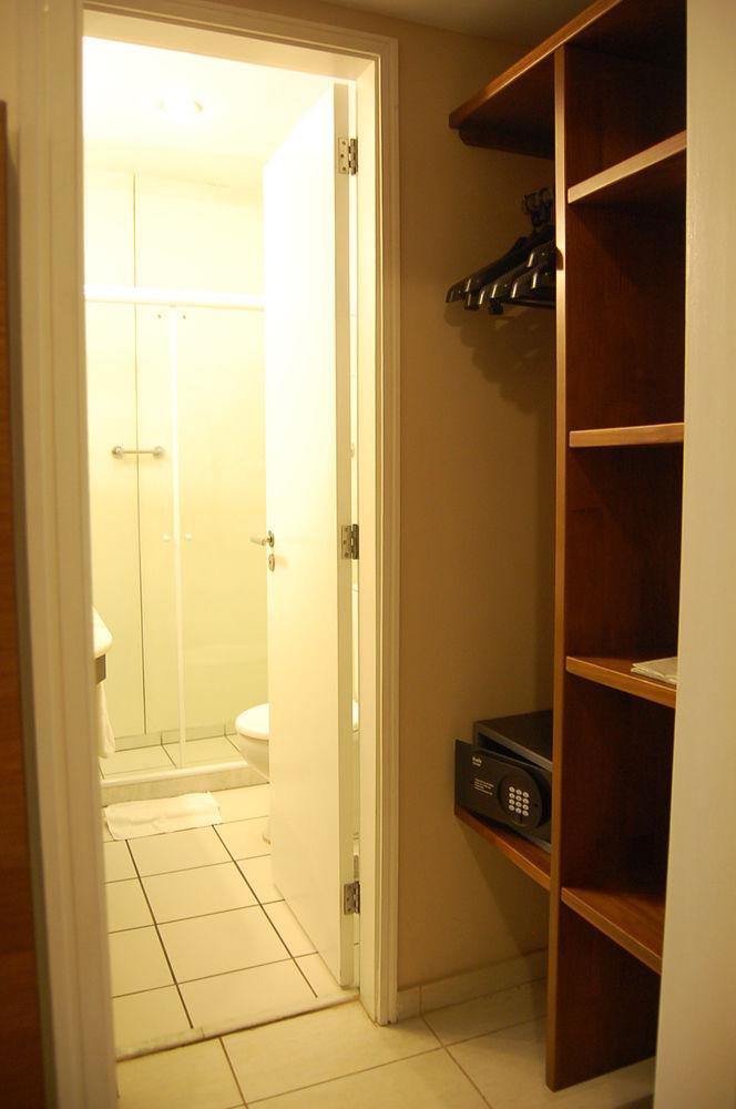 Hotel Copacabana Suites
