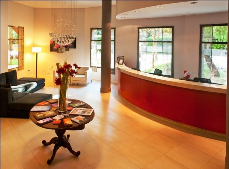 Hotel Plaza Central Canning