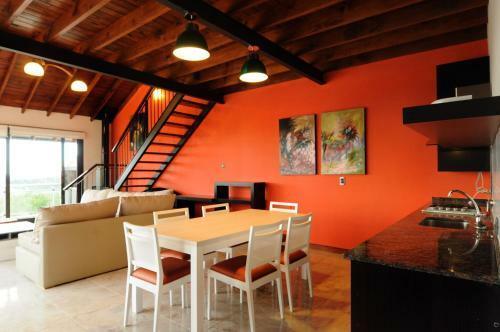 Las Piedras Vip Lodging