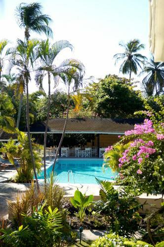 Hotel Discovery Bay By Rex Resorts