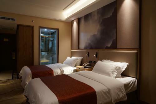 Hualian Hotel