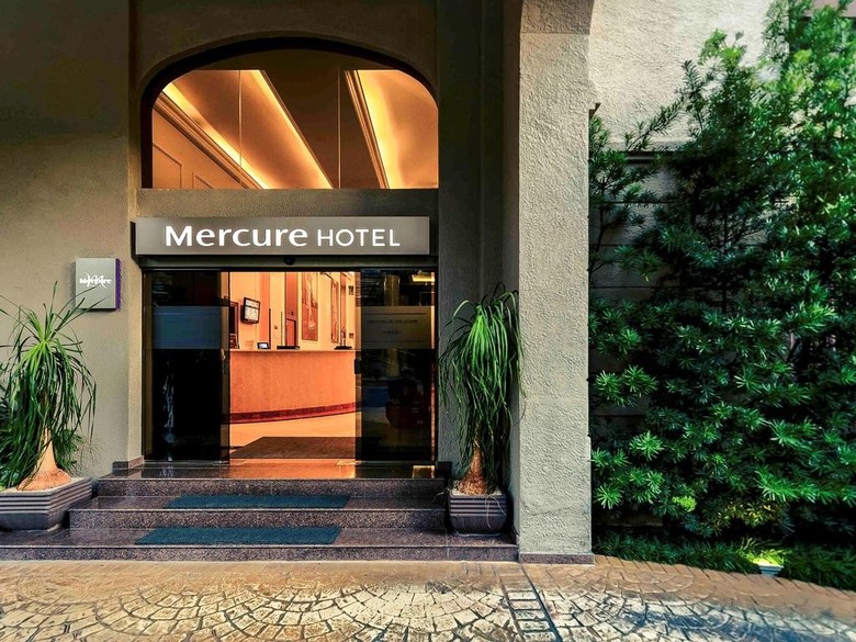 Hotel Mercure Sao Paulo Jk