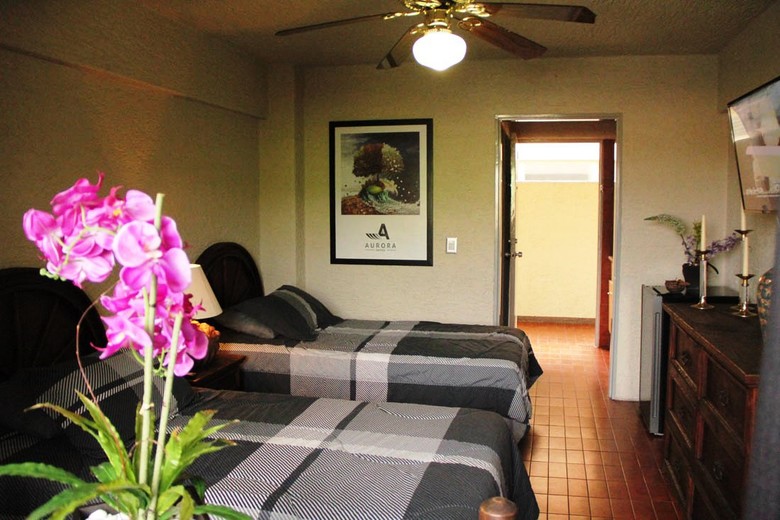 Hotel Aurora Suites