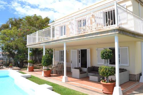 Villa Lily