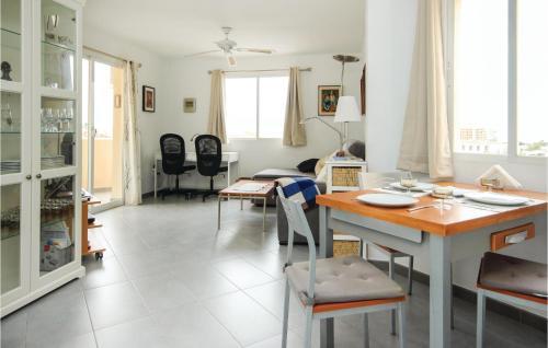 Apartment C/zeus, Puerta 3, Apt