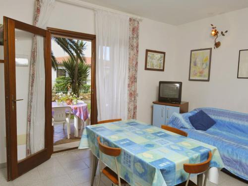Apartment San Teodoro 6