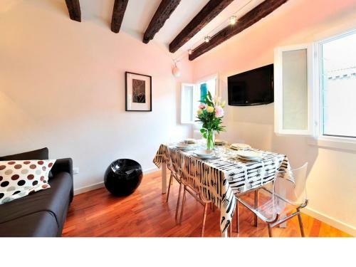 Faville Giardini - Biennale Apartments