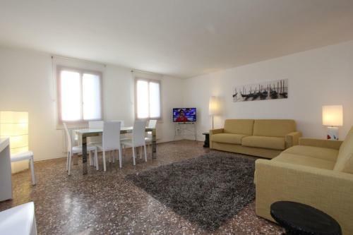 City Apartments Rialto