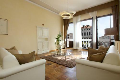 City Apartments Rialto