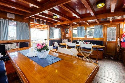 Venezia Boat & Breakfast Caicco Freedom