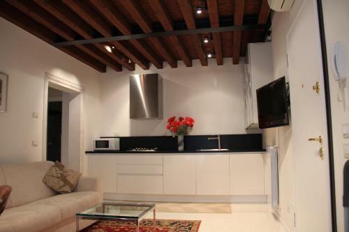 Sarai Apartments