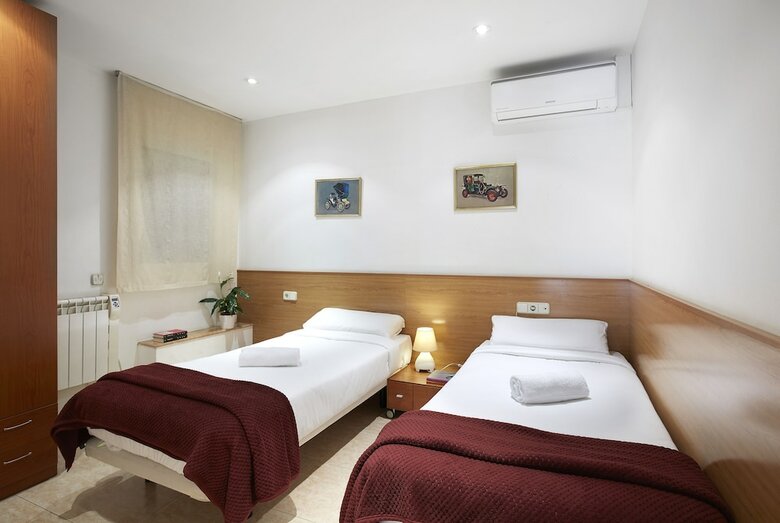 Ainb Diagonal Francesc Maci� Apartments