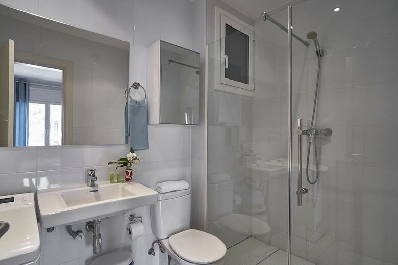Ainb Diagonal Francesc Maci� Apartments