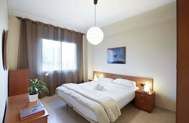Ainb Diagonal Francesc Maci� Apartments