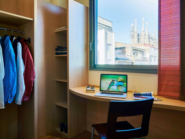 Hotel Ibis Barcelona Centro (sagrada Familia)