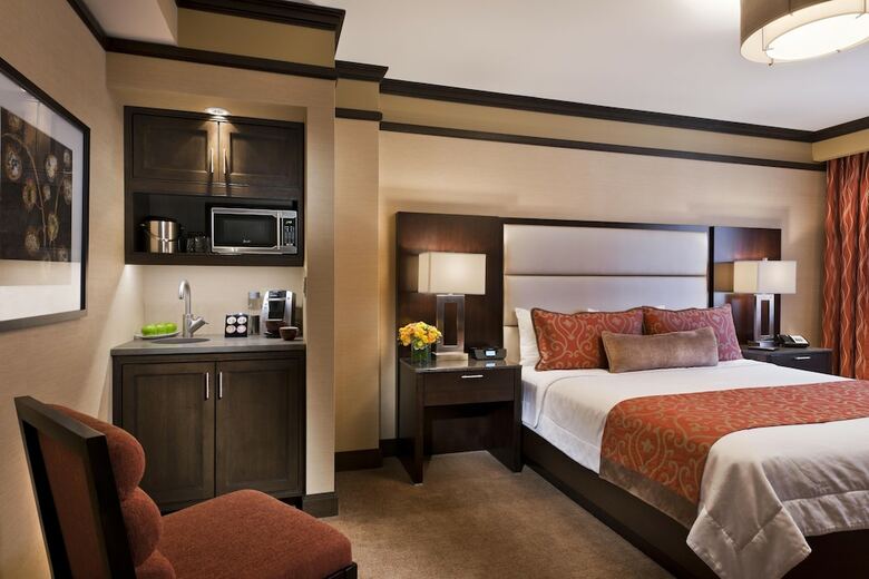 The Pearl Hotel