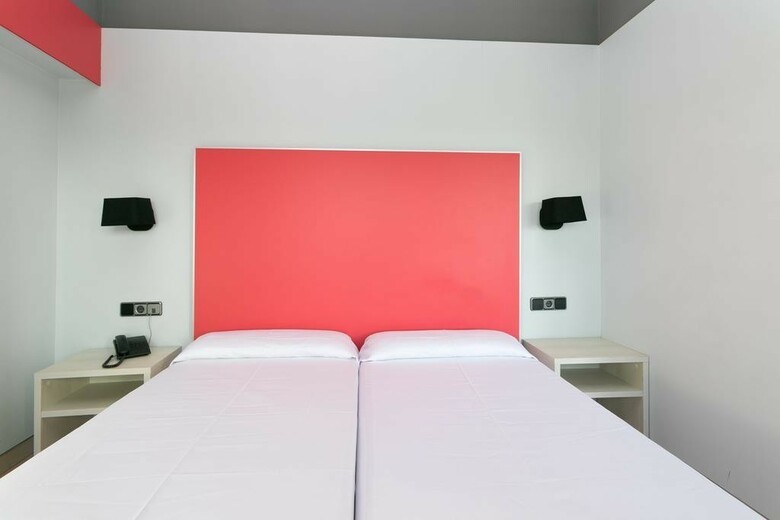 The Red Hotel By Ibiza Feeling