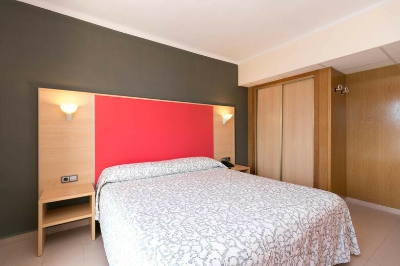 The Red Hotel By Ibiza Feeling