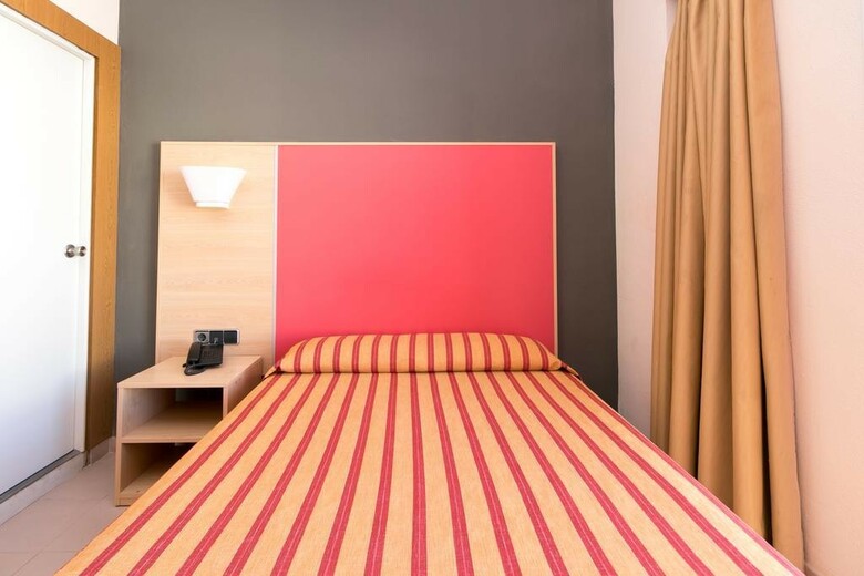 The Red Hotel By Ibiza Feeling