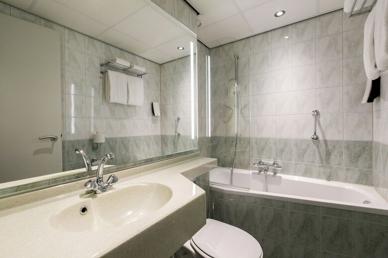 Crown Hotel Eindhoven Centre